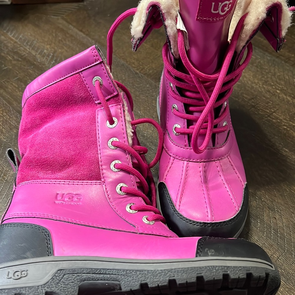 Girls pink boots